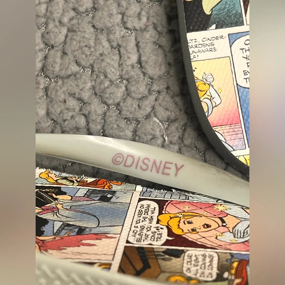 Disney‎ Cinderella Comic Flip Flops Blue Womens Size 8.5